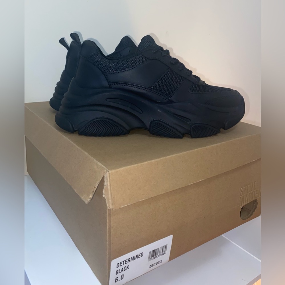 Steve Madden /no used/size6/black /chunky